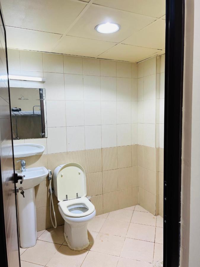 Comfort Tourist Place For Male 두바이 외부 사진